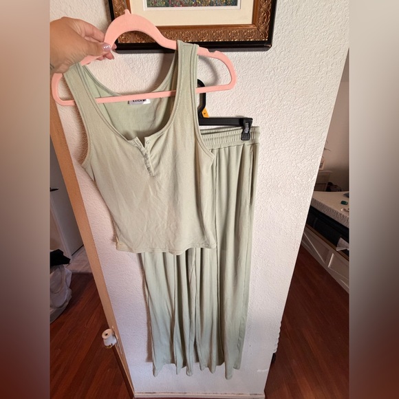 katch me Other - Light Sage Tank Top & Pants Set